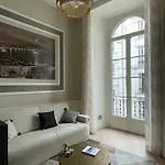 Mariana Luxury