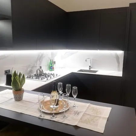 Mariana Luxury Naples