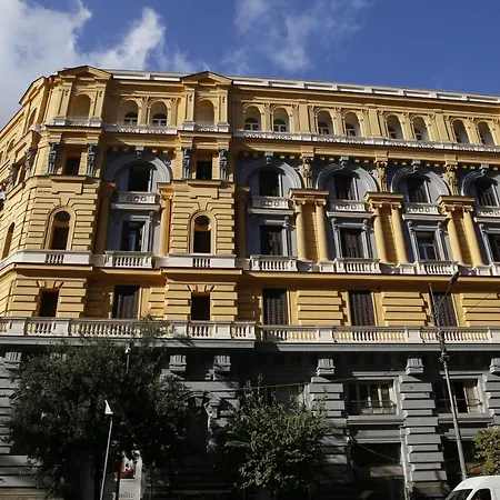 Mariana Luxury * Νάπολη