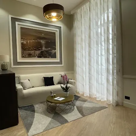 Mariana Luxury נאפולי