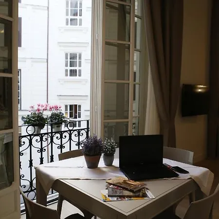 Mariana Luxury * Neapel