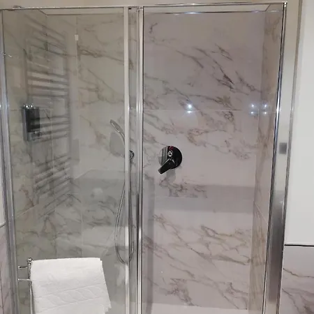 Mariana Luxury * Neapel