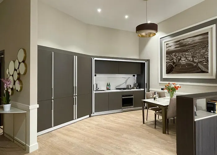 Mariana Luxury * Naples