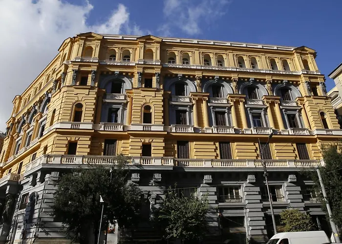 Mariana Luxury * Naples